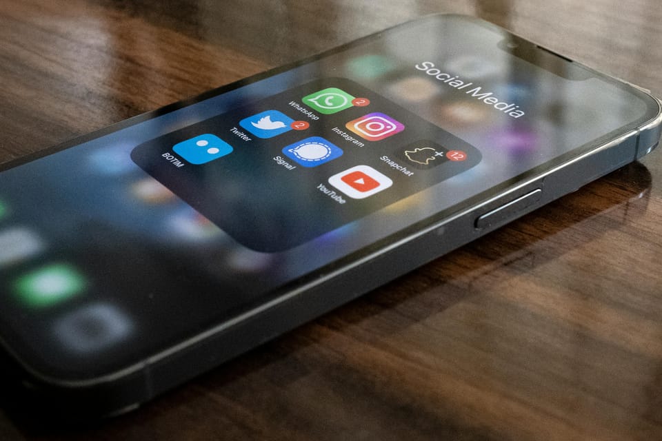 How to Choose the Right Virtual Phone Number Provider
